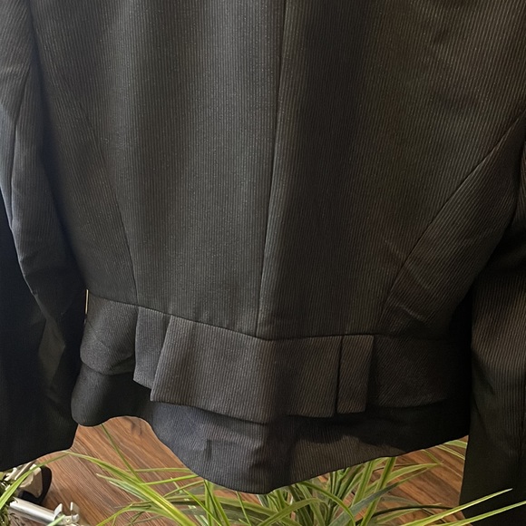 TAHARI Blazer Size 8P - Picture 9 of 10